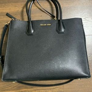 Michael Kors Pebbled leather Med Tote
